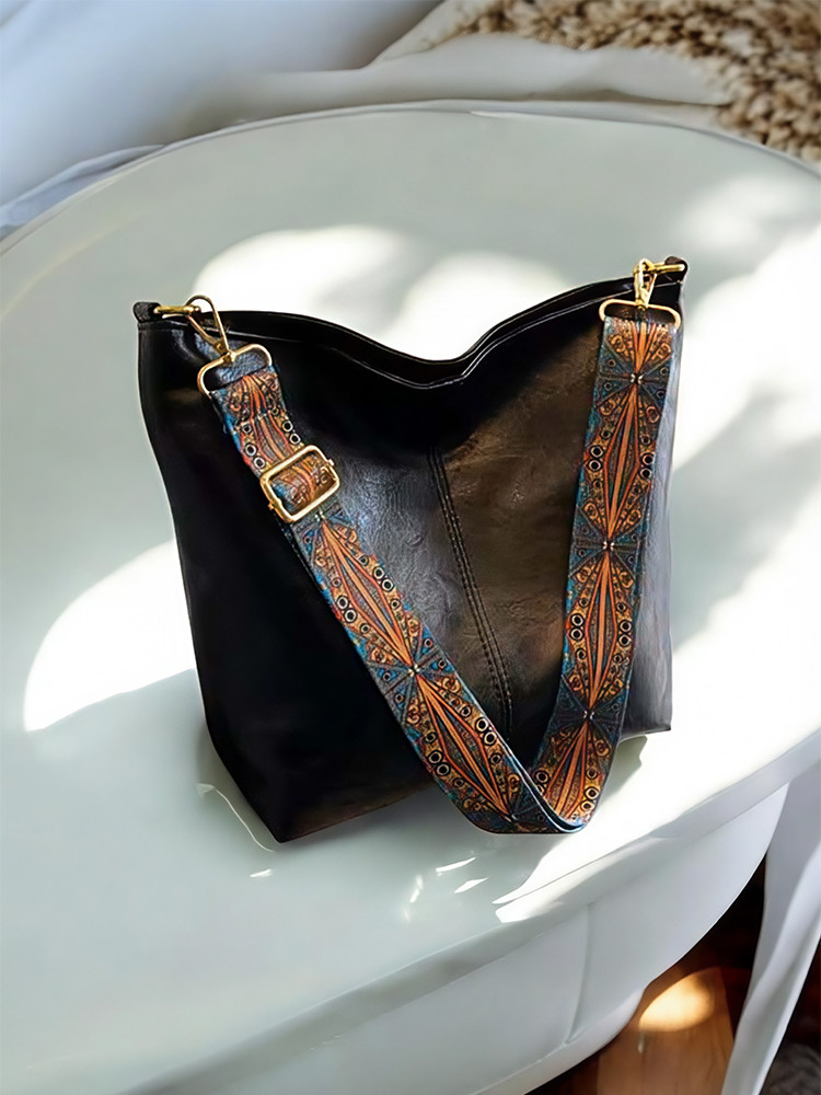 Crossbody kabelka Elizabeth černá